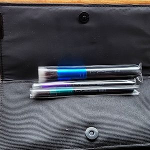 MAC cosmetics clutch mineralize brush set new